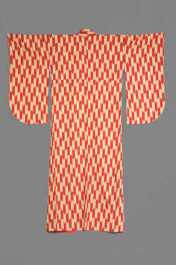 卒業式袴　貸衣装レンタル　赤系の矢絣