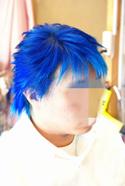 仙台市ホワイトブリーチ＆赤・青のヘアカラー