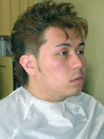 ヘアスタイル・髪型集小顔効果を狙ったシャープ感の漂うショートウルフ