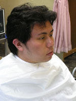 ヘアスタイル・髪型集小顔効果を狙ったシャープ感の漂うショートウルフ